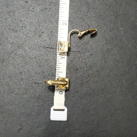 Gold tone rhinestone clip on earrings - Picture 5 of 7